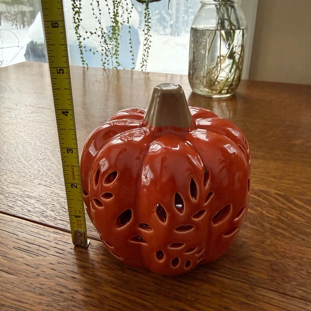 3 Ceramic Pumpkins - Picture 2 of 2